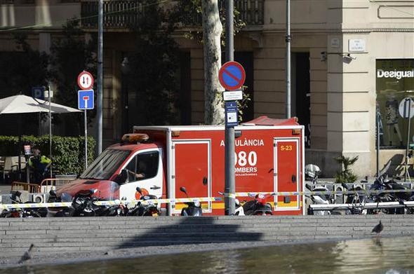 Barcelona'daki terör saldırısından ilk görüntüler