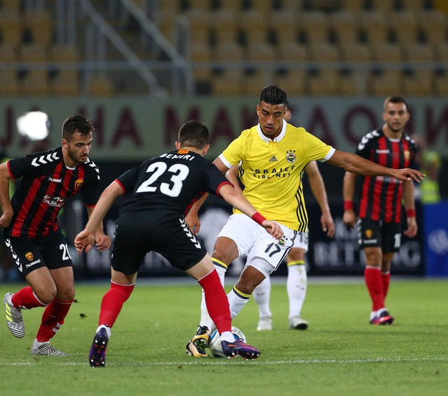 Makedon basını: En iyi forvetimiz Mehmet Topal