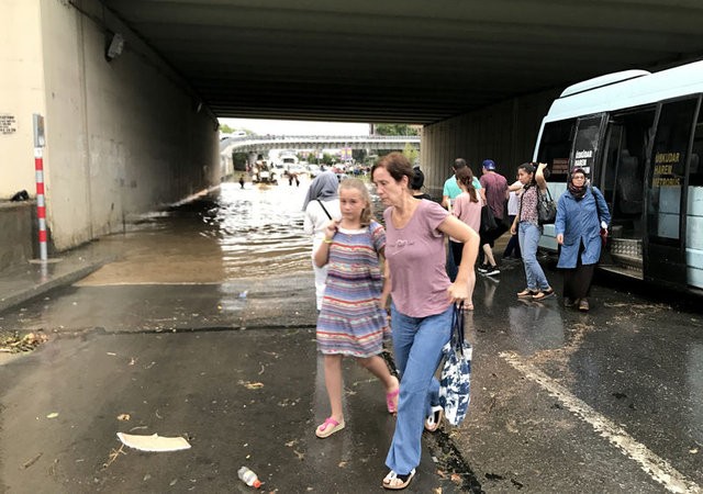 Meteoroloji Mühendisi Tek: Doğal afetlere alışın, daha da artacak!