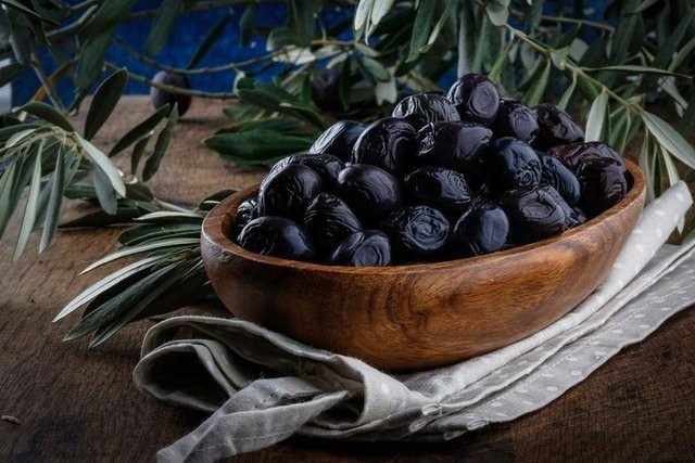 Kadınların bol bol zeytin yemesi gerek!