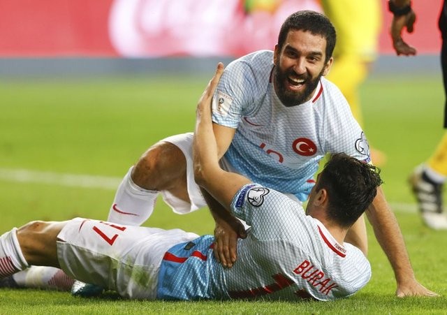 Tarihin en çok kazandıran futbolcuları