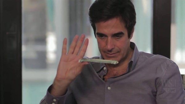 David Copperfield para ile yaptığı gösterinin hilesini açıkladı.