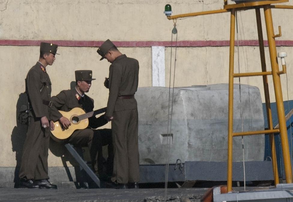 Nehrin öte yakasından Kuzey Kore