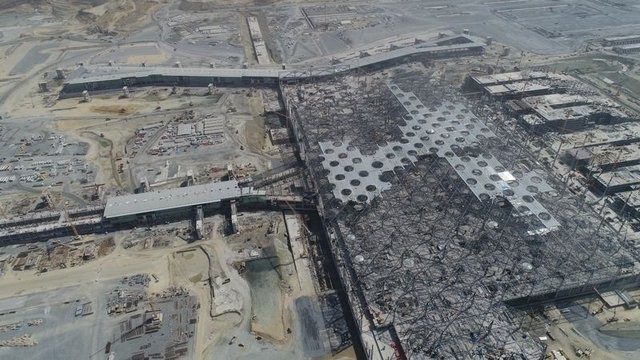 Üçüncü Havalimanı'nın tamamlanan yolcu köprüleri ilk kez görüntülendi