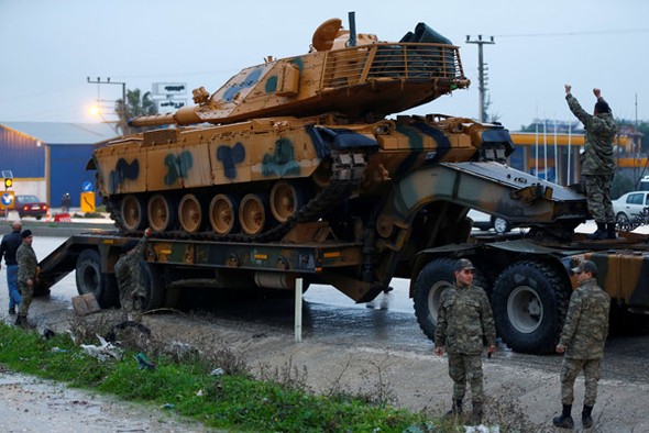 Reuters dünyaya bu fotoğraflarla duyurdu!