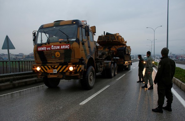 Reuters dünyaya bu fotoğraflarla duyurdu!