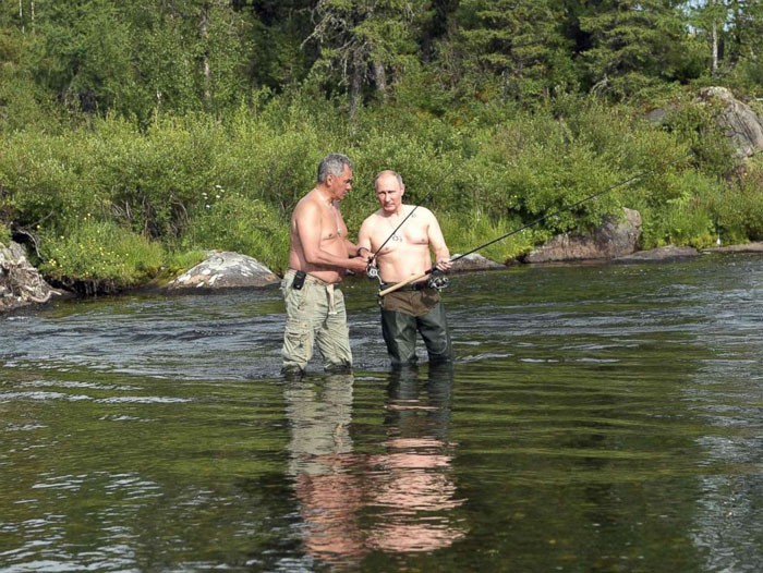 Putin buz gibi suda vaftiz oldu! Turp gibiyim mesajı