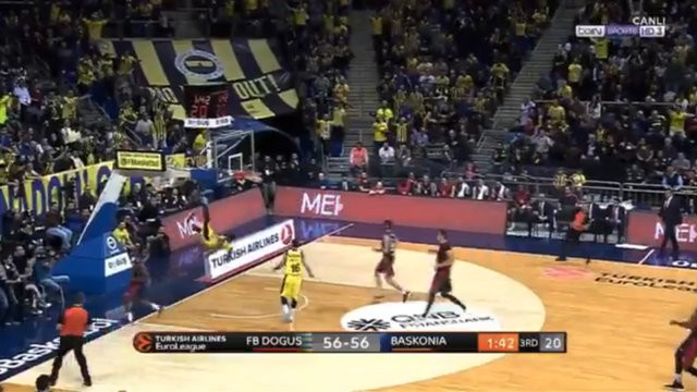 Yere düşen Fenerbahçeli James Nunnally korkuttu