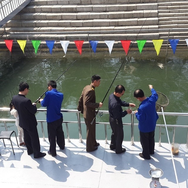 Kuzey Kore'den Kim Jong un'u kızdıracak kareler