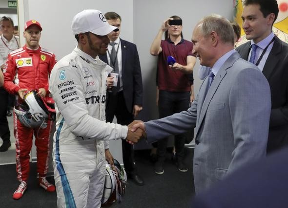 Putin'den F1 pilotu Hamilton'a özel rica: Bu kez öyle olmasın