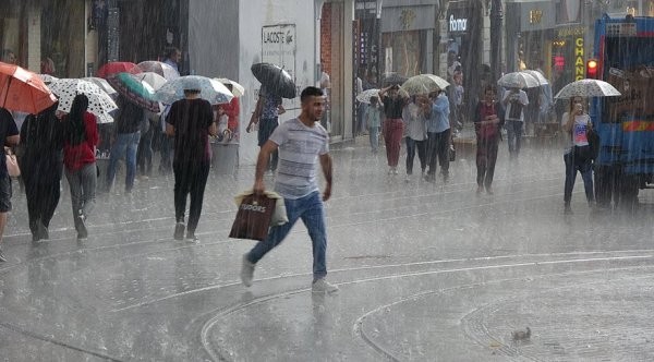 Meteoroloji'den İstanbul için yağış uyarısı