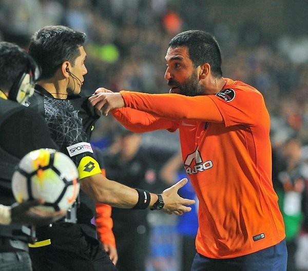 Hıncal Uluç Arda Turan'ı yerden yere vurdu! 