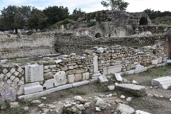 Çanakkale’de 1500 yıllık küp bulundu! İşte içinden çıkanlar…