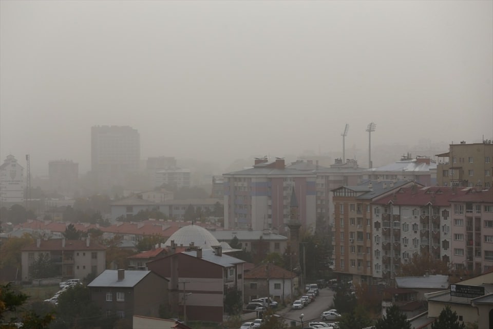 Güneydoğu Anadolu'da göz gözü görmüyor!