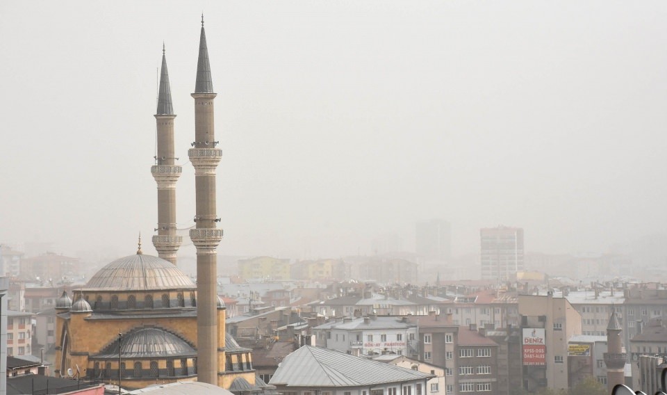 Güneydoğu Anadolu'da göz gözü görmüyor!