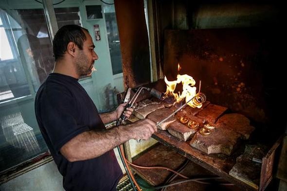 20 gramlık altın bilezik için 5 ton kaya işliyorlar