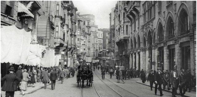 Arşivden çıkan eski istanbul fotoğrafları