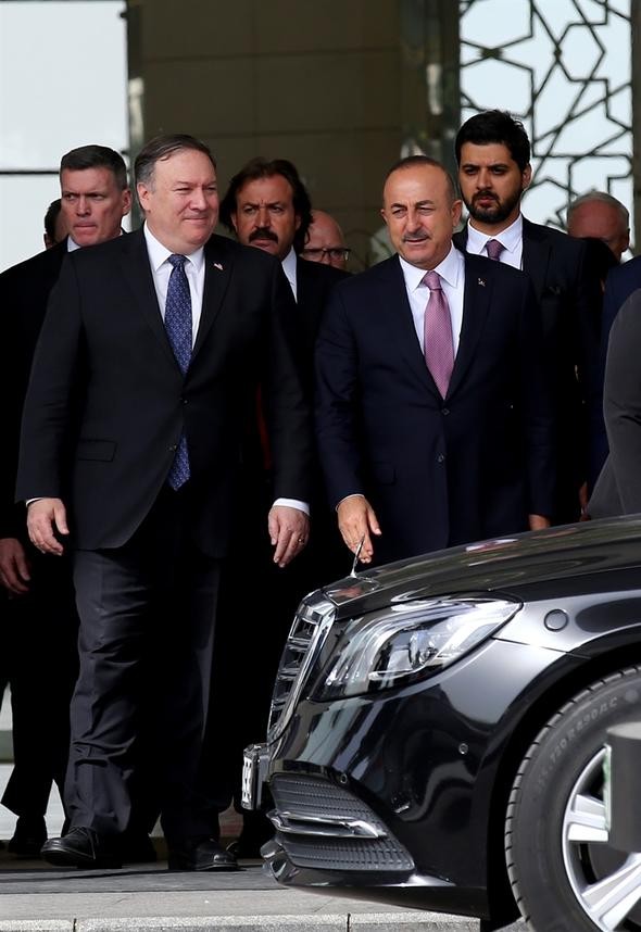 Çavuşoğlu ve Pompeo görüşmesinden kareler