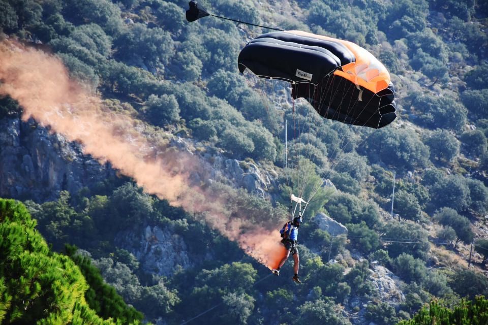 Ölüdeniz uçuş pilotlarını büyülüyor