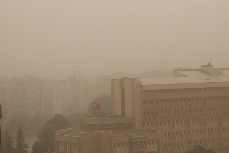 Meteorolojiden 5 il için toz taşınımı uyarısı