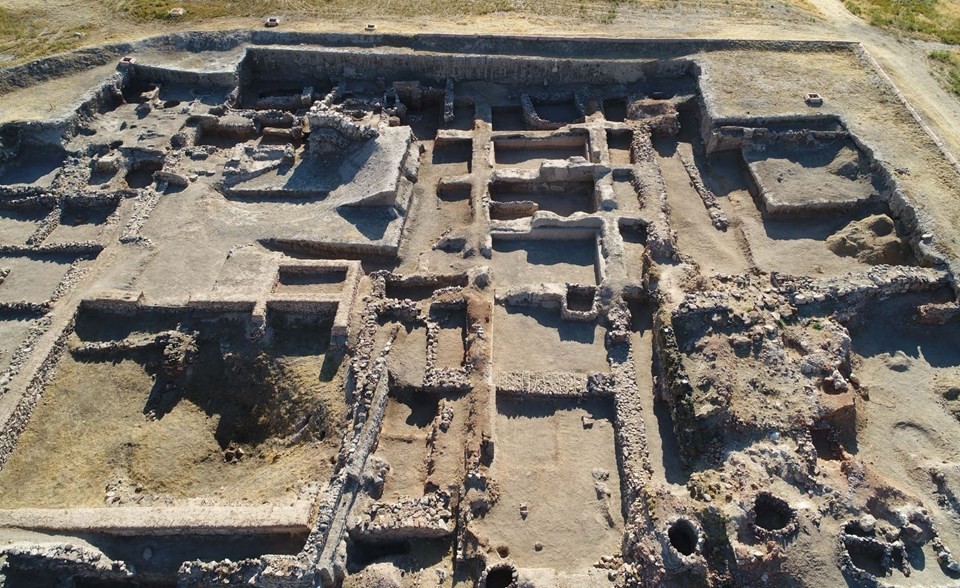 Anadolu'da kadınlar 4 bin yıl önce ticari anlaşma yapıp, mühür basıyordu