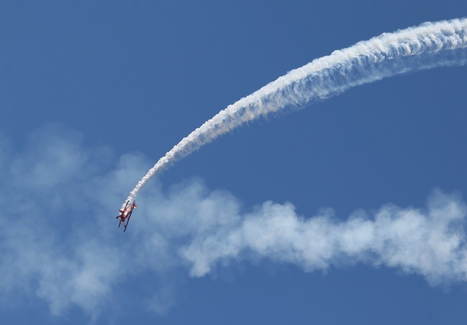 Kadın pilotdan Cumhuriyet Bayramı'na özel gösteri