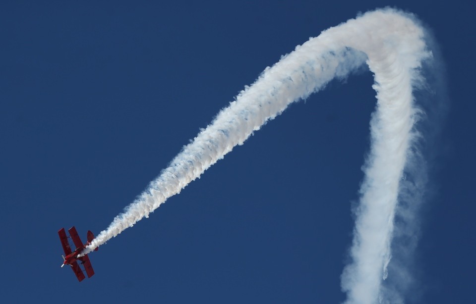 Kadın pilotdan Cumhuriyet Bayramı'na özel gösteri