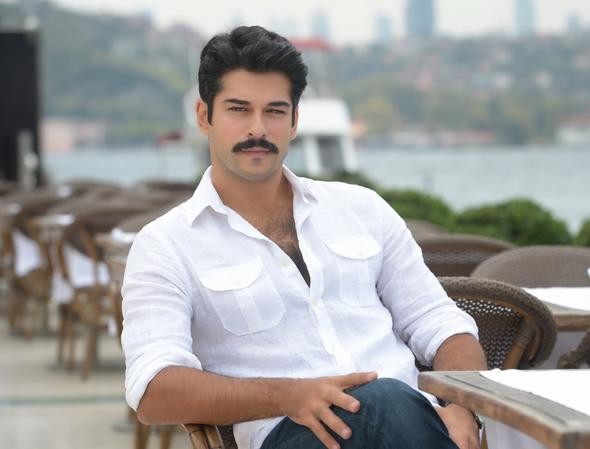 Burak yeni reklam filminden servet kazanacak