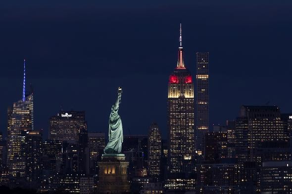 Empire State binası Türk bayrağının renklerine büründü