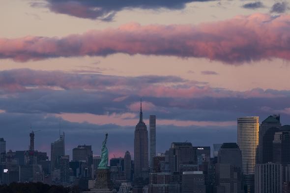 Empire State binası Türk bayrağının renklerine büründü