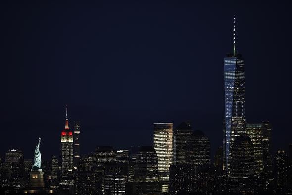 Empire State binası Türk bayrağının renklerine büründü