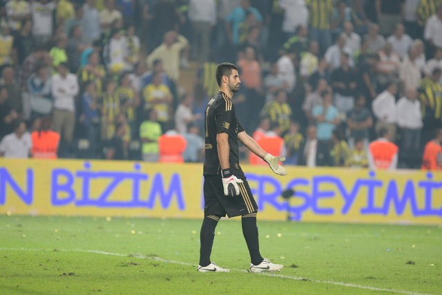 Volkan Demirel'in kadro dışı kalması sosyal medyayı salladı