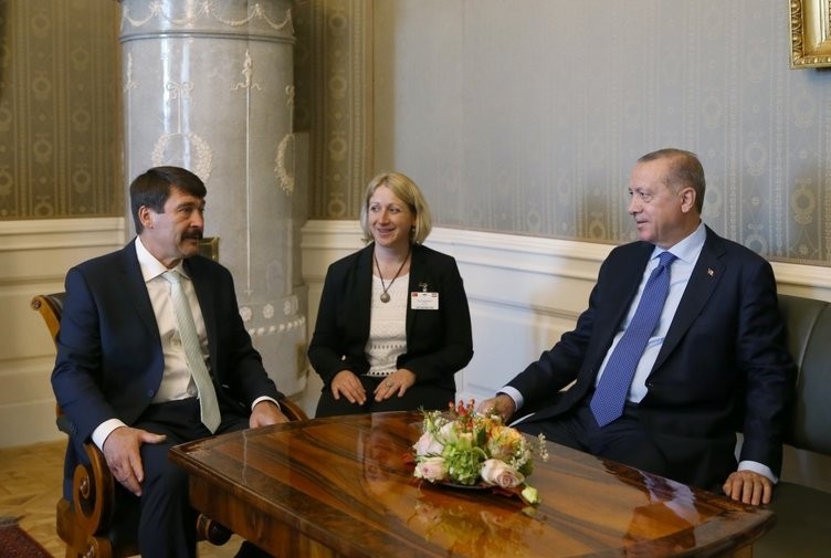  Erdoğan Janos Ader tarafından karşılandı