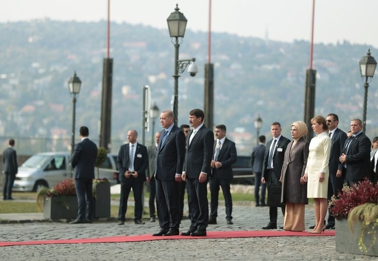  Erdoğan Janos Ader tarafından karşılandı