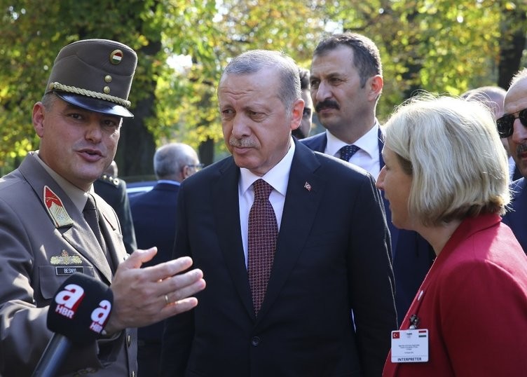 Erdoğan, Galiçya Türk Şehitliği'ni ziyaret etti