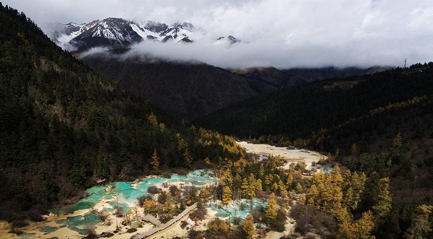 Çin'in Pamukkalesi Huanglong