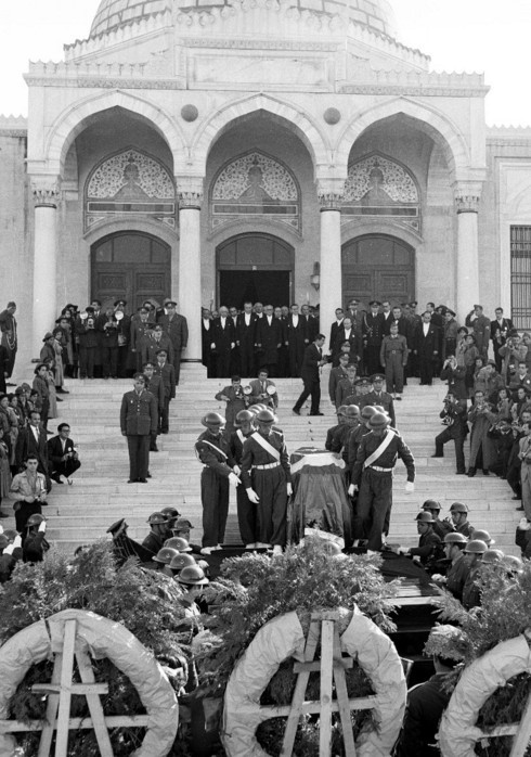 Atatürk'ün cenazesinin Anıtkabir'e yolculuğu