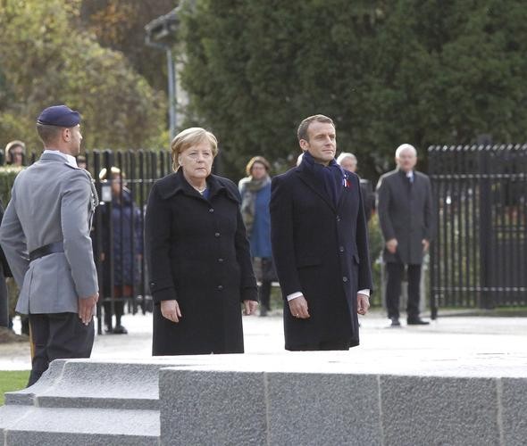 Merkel ve Macron'un zor anları...