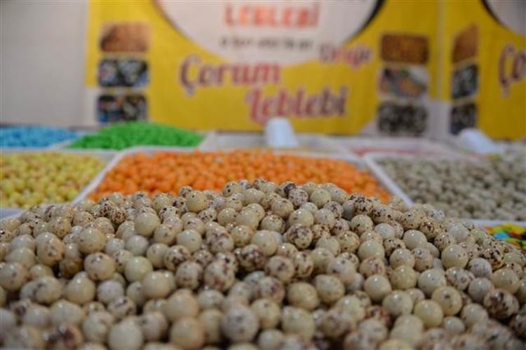 Gurme Fuarı açılışında kurdele yerine 21 metrelik peynir kesildi