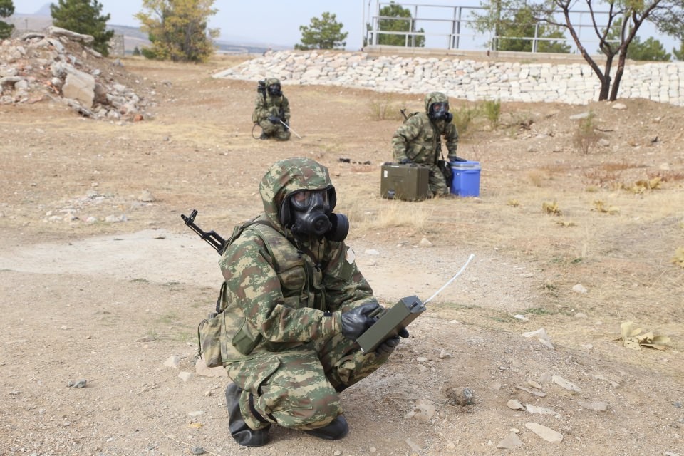 Mehmetçik'ten 'nefes kesen' tatbikat