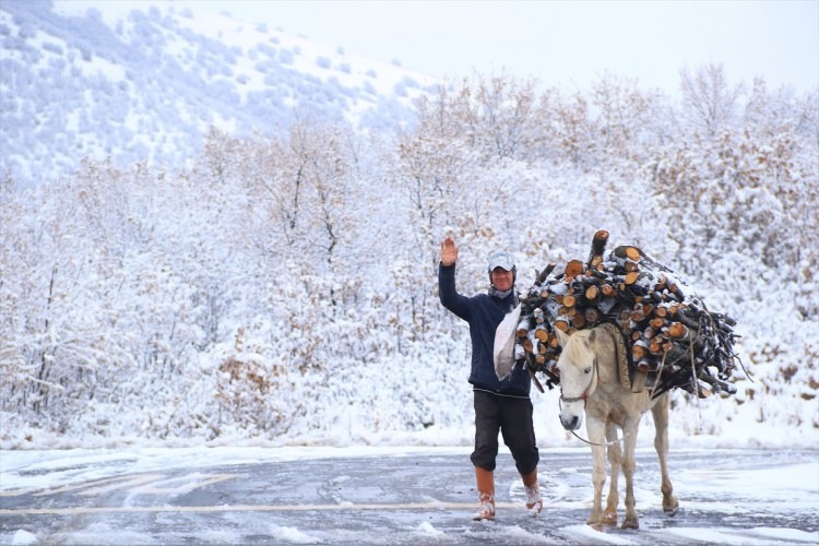 Yurttan kar manzaraları