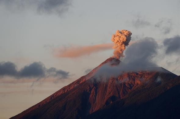 Guatemala'da yanardağ alarmı