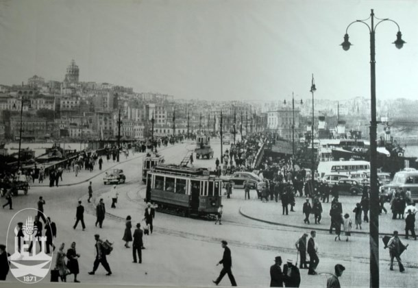 Yıllar önce İstanbul sokakları...İETT yayınladı