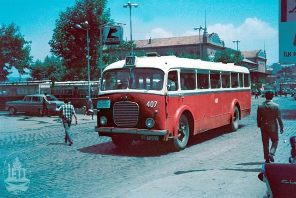 Yıllar önce İstanbul sokakları...İETT yayınladı