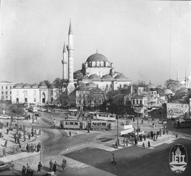 Yıllar önce İstanbul sokakları...İETT yayınladı