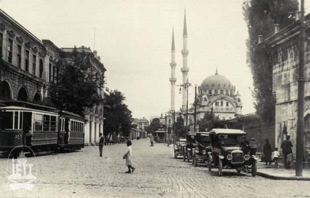 Yıllar önce İstanbul sokakları...İETT yayınladı