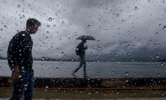 Meteoroloji İstanbul için saat verdi