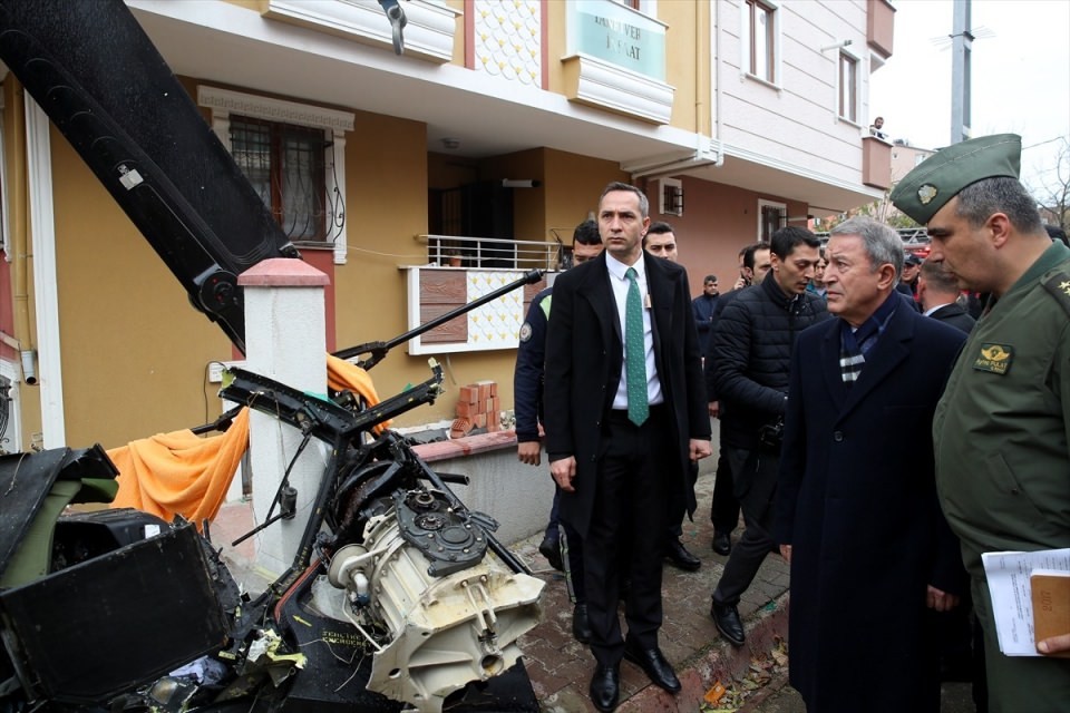 Savunma Bakanı Hulusi Akar, kaza bölgesinde!