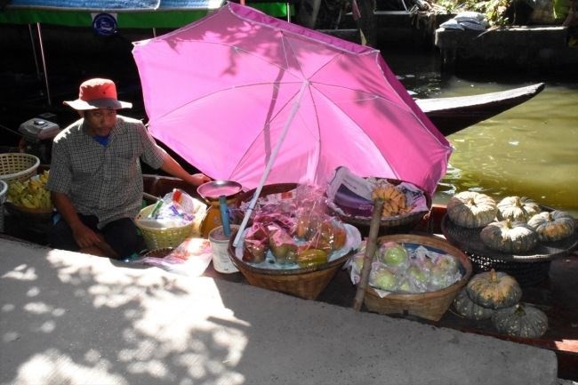 Tayland'ın sıra dışı yüzen pazarları