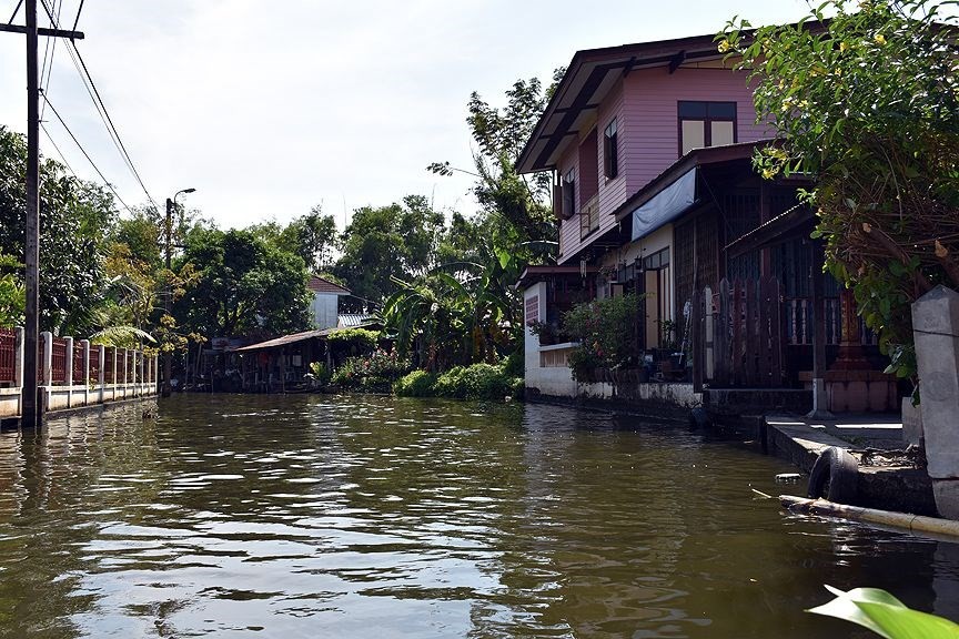 Tayland'ın sıra dışı yüzen pazarları